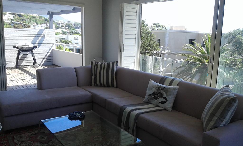 Camps Bay Apartment *